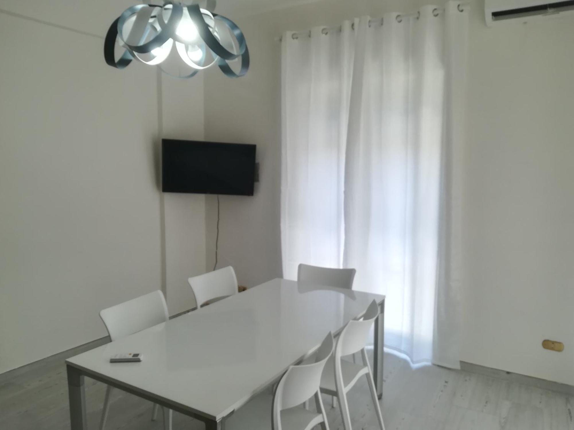 Home Mazzei Piazza Bilotti コゼンツァ 部屋 写真